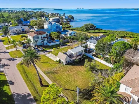 600 Tennessee Avenue Crystal Beach FL 34681