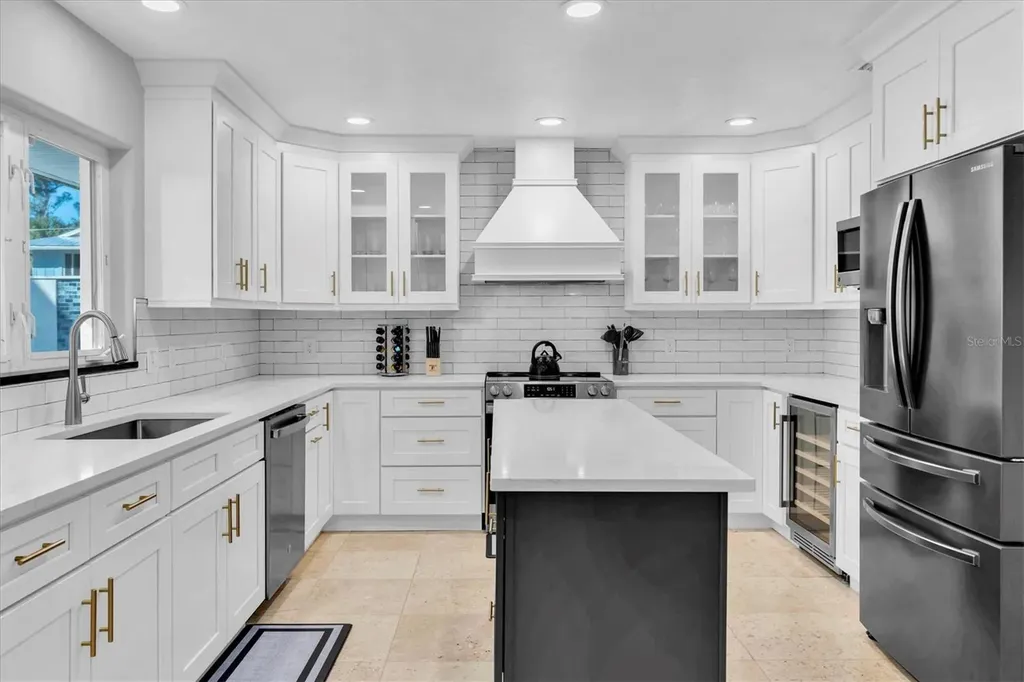 519 South Drive Anna Maria FL 34216