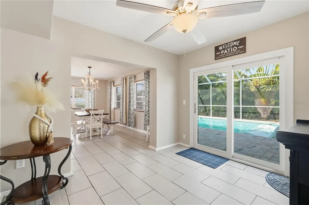 2701 64th Avenue S St Petersburg FL 33712