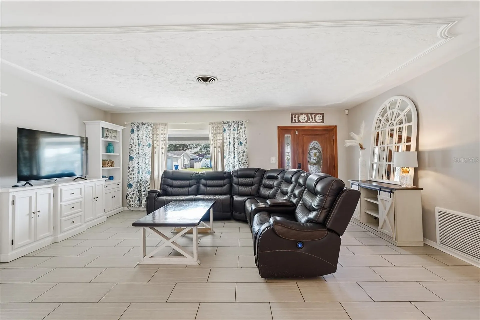 2701 64th Avenue S St Petersburg FL 33712