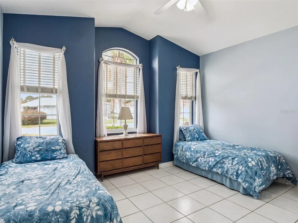 4741 St Andrews Arcade Leesburg FL 34748