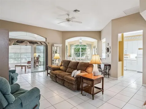 4741 St Andrews Arcade Leesburg FL 34748