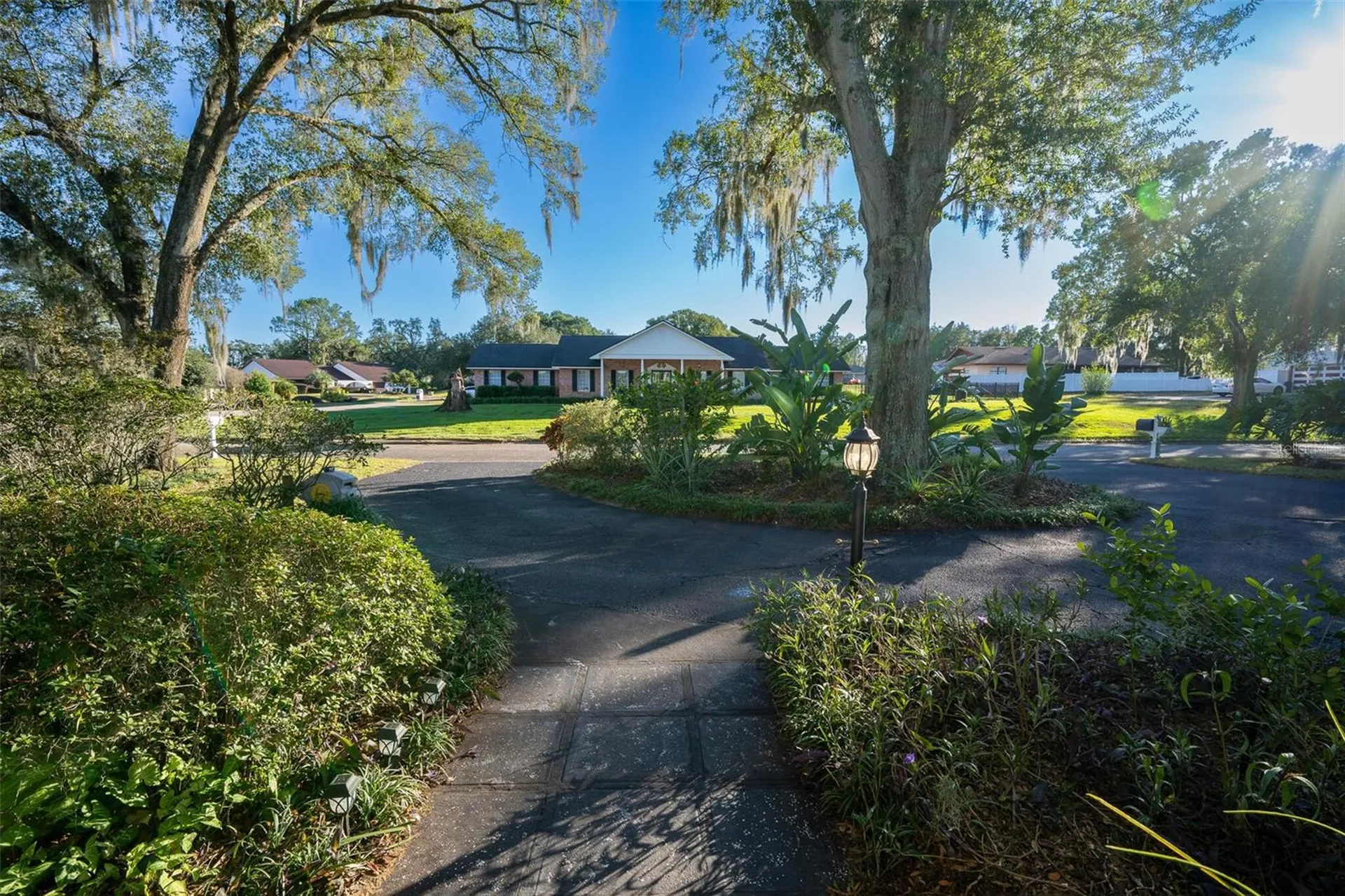 9807 Wedgewood Lane Leesburg FL 34788