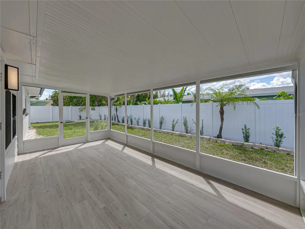6709 Cardinal Drive S St Petersburg FL 33707