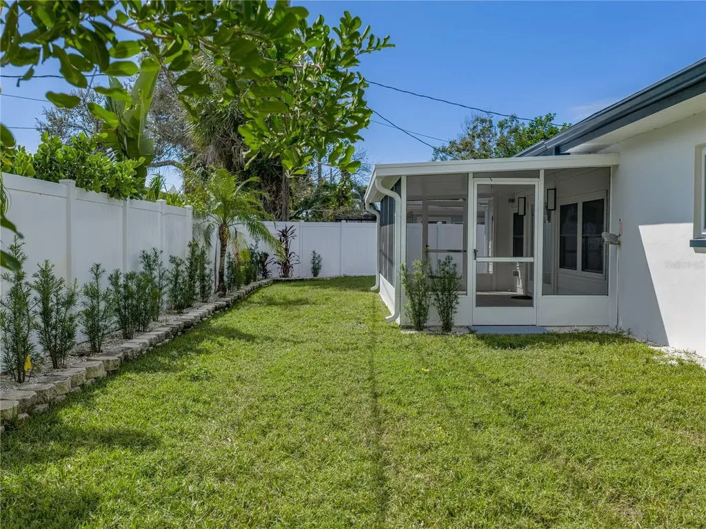 6709 Cardinal Drive S St Petersburg FL 33707