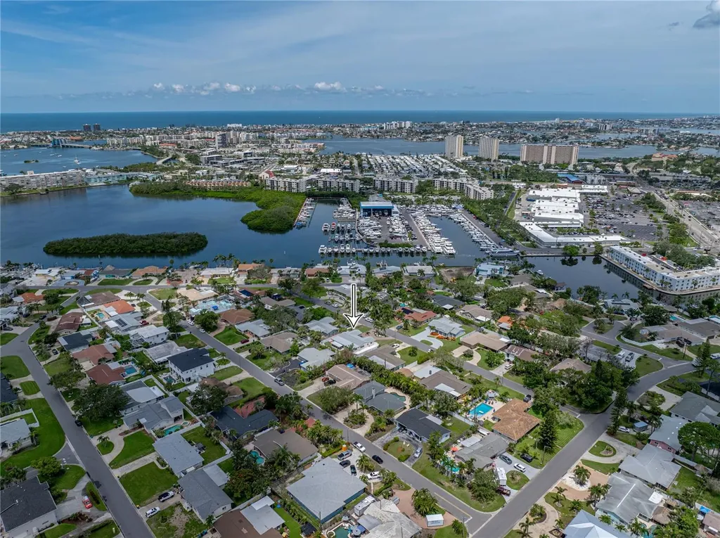 6709 Cardinal Drive S St Petersburg FL 33707
