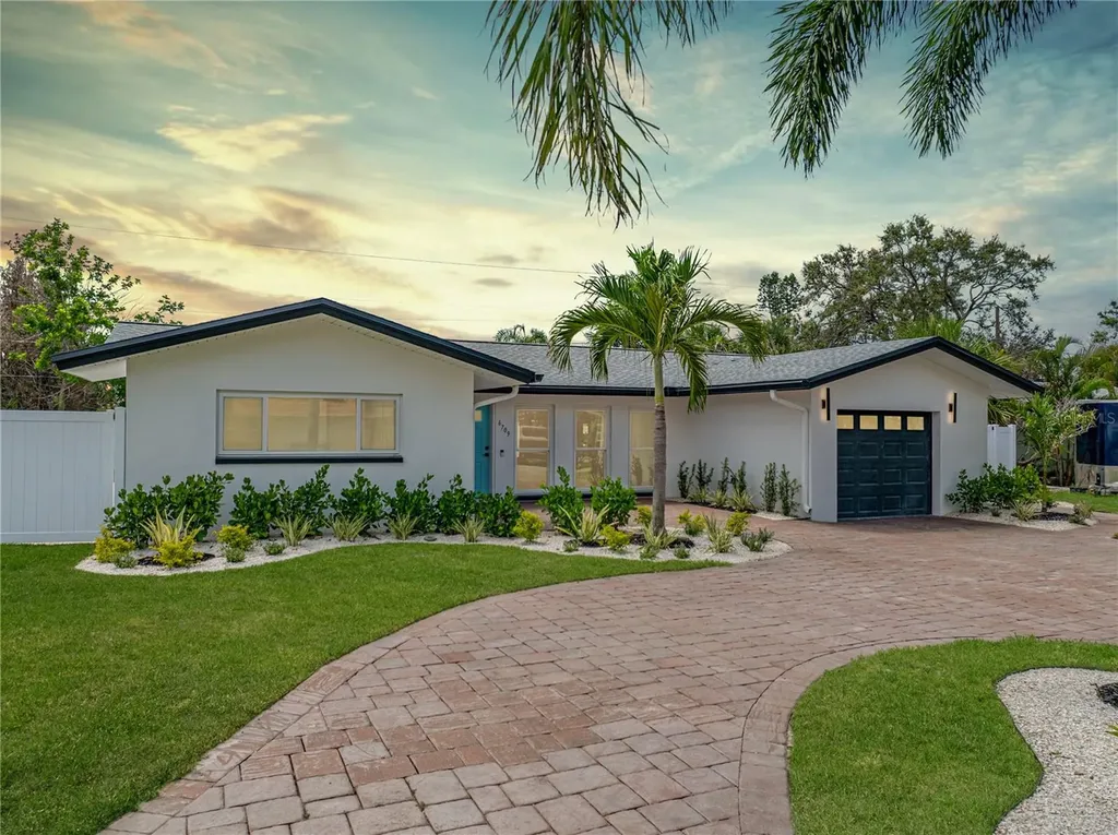 6709 Cardinal Drive S St Petersburg FL 33707