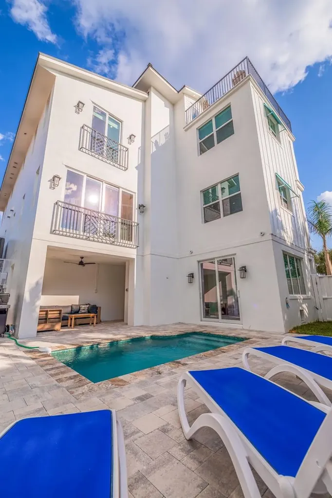 1800 Gulf Boulevard Indian Rocks Beach FL 33785