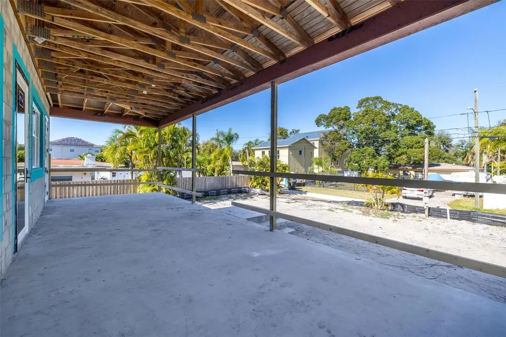 819 38th Avenue NE St Petersburg FL 33701