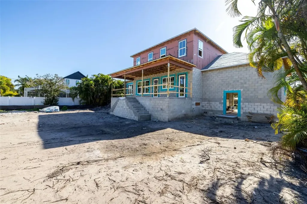 819 38th Avenue NE St Petersburg FL 33701