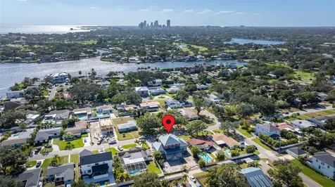 819 38th Avenue NE St Petersburg FL 33701