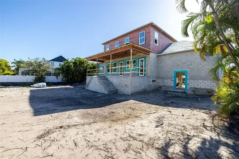819 38th Avenue NE St Petersburg FL 33701
