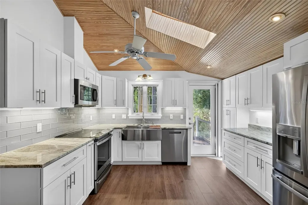 6851 Longboat Drive S Longboat Key FL 34228