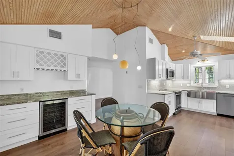 6851 Longboat Drive S Longboat Key FL 34228
