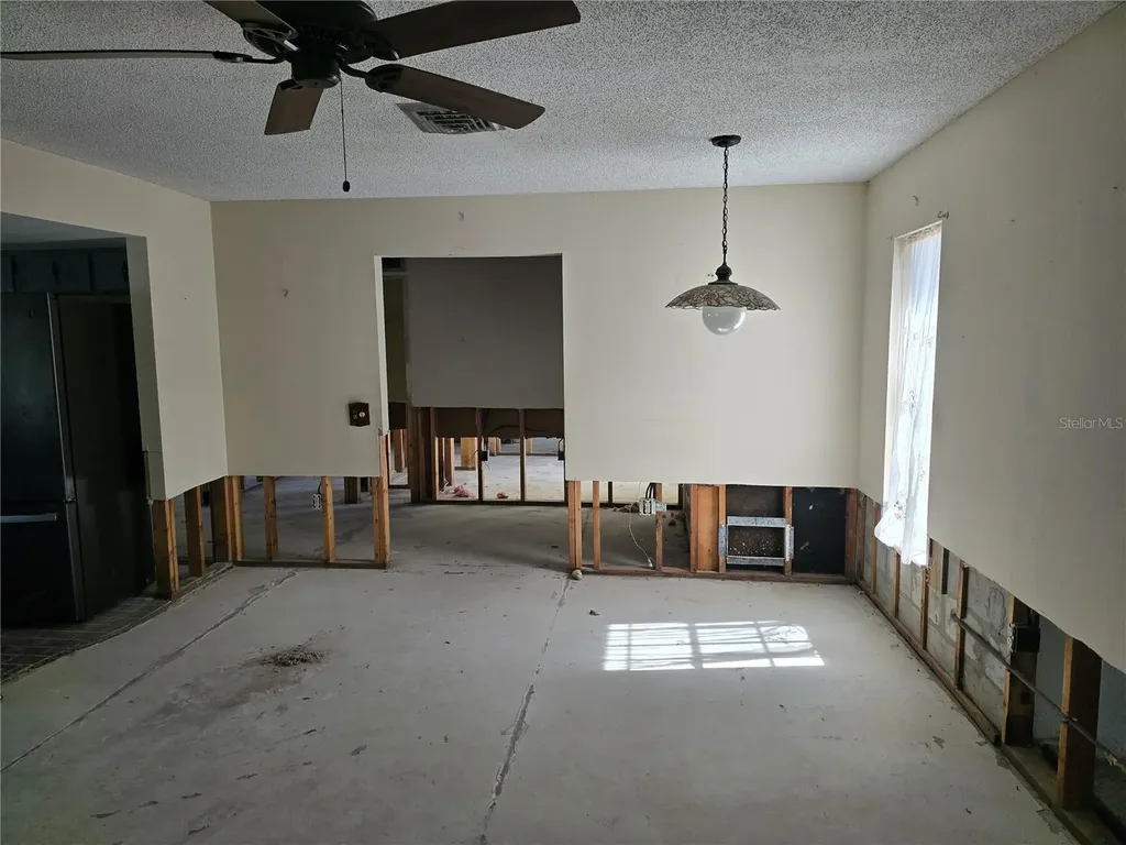 111 58th Avenue S St Petersburg FL 33705