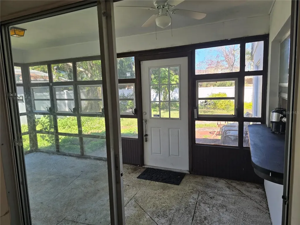 111 58th Avenue S St Petersburg FL 33705