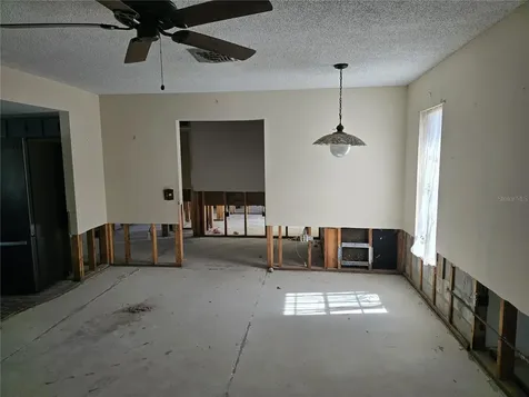 111 58th Avenue S St Petersburg FL 33705