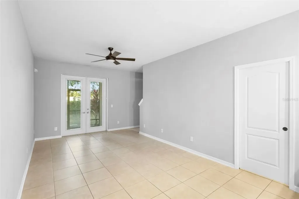 9277 Shepton Street Orlando FL 32825