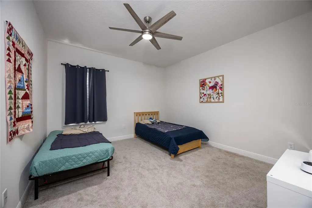 6075 SW 215th Terrace Newberry FL 32669
