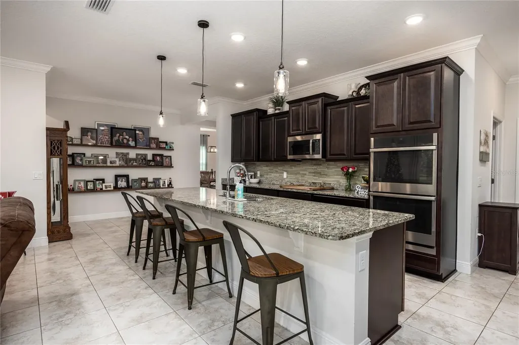 6075 SW 215th Terrace Newberry FL 32669