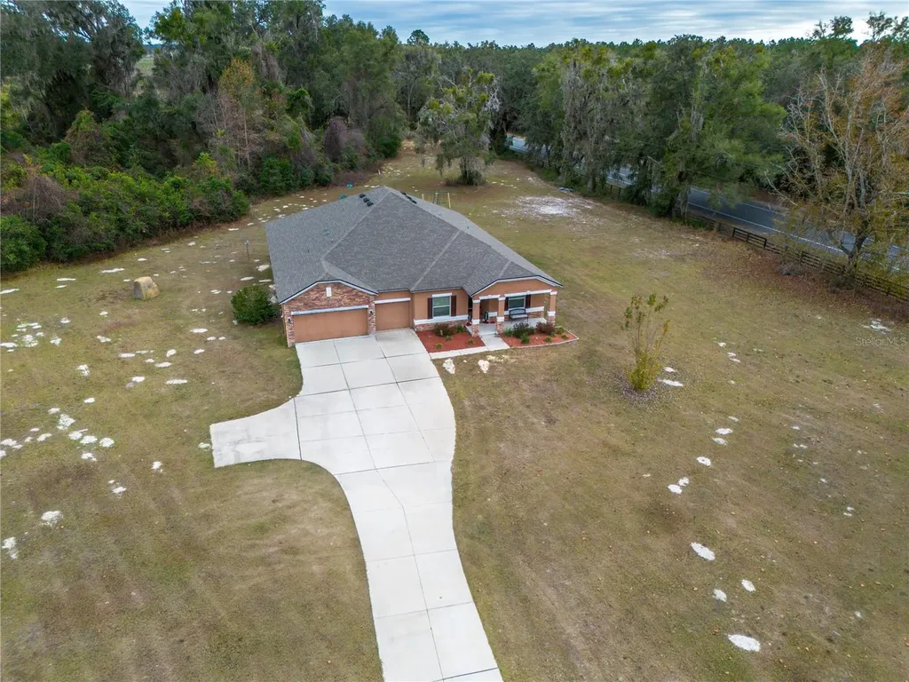 6075 SW 215th Terrace Newberry FL 32669