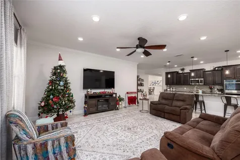 6075 SW 215th Terrace Newberry FL 32669