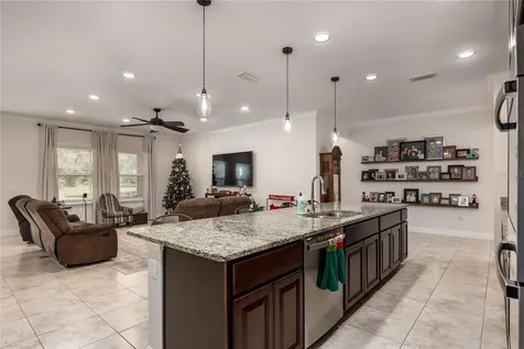 6075 SW 215th Terrace Newberry FL 32669
