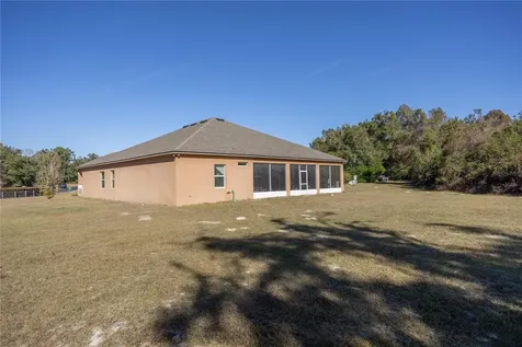 6075 SW 215th Terrace Newberry FL 32669