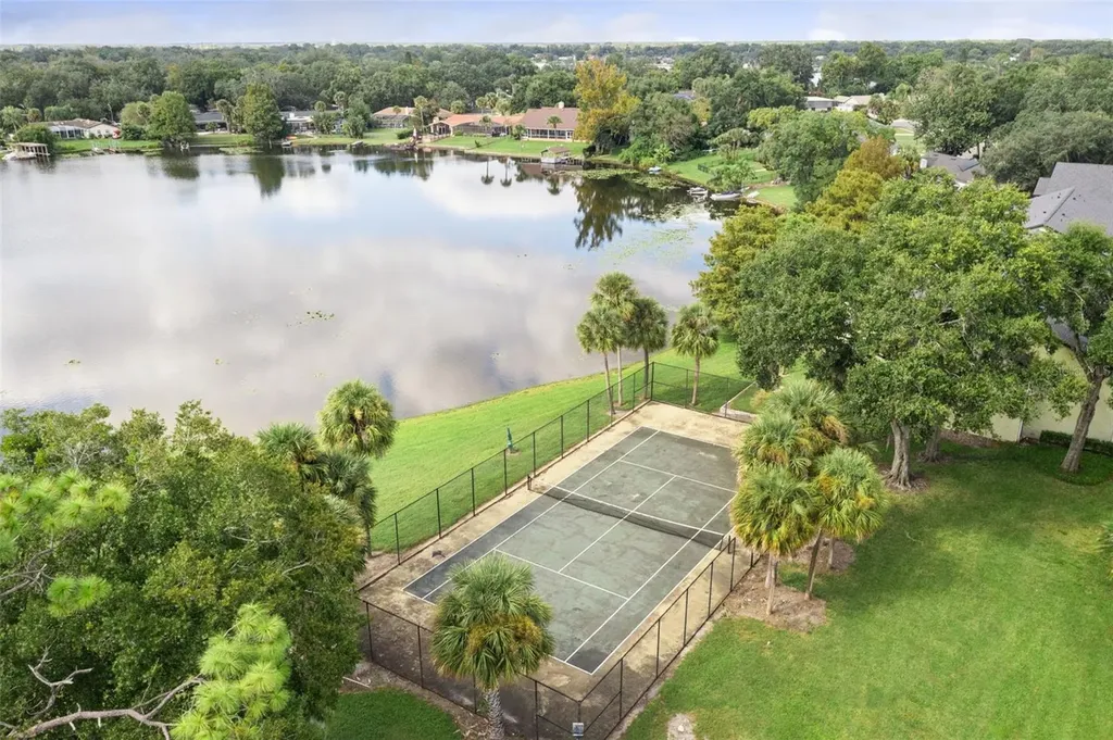 914 Lake Destiny Road Altamonte Springs FL 32714