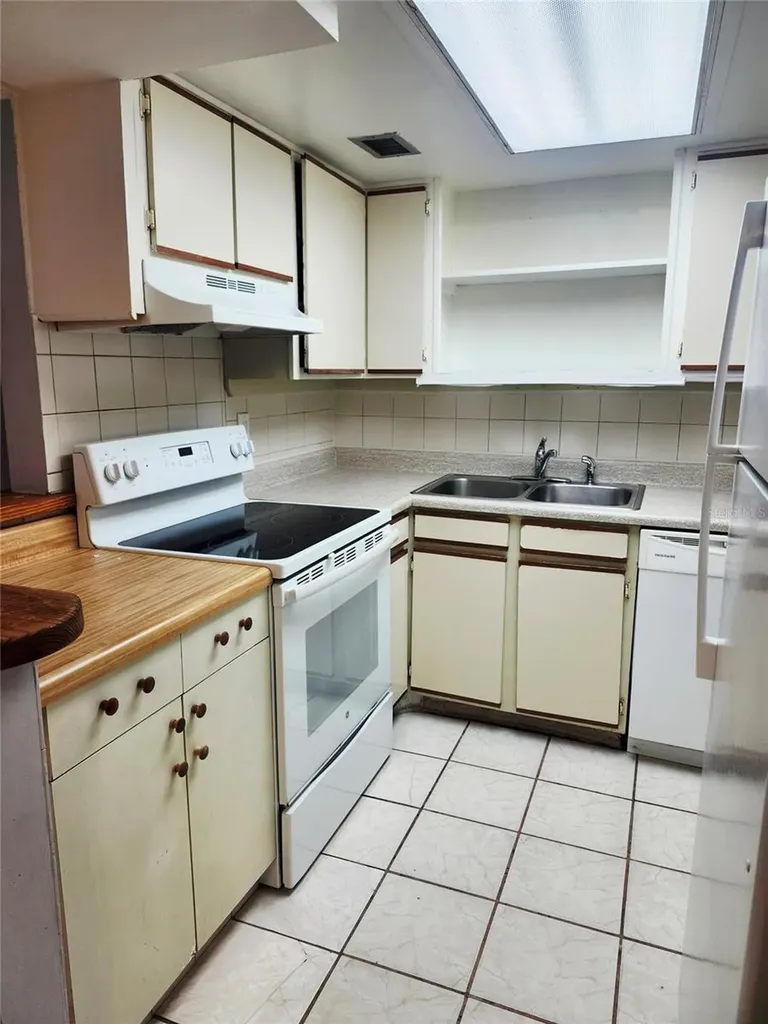 914 Lake Destiny Road Altamonte Springs FL 32714