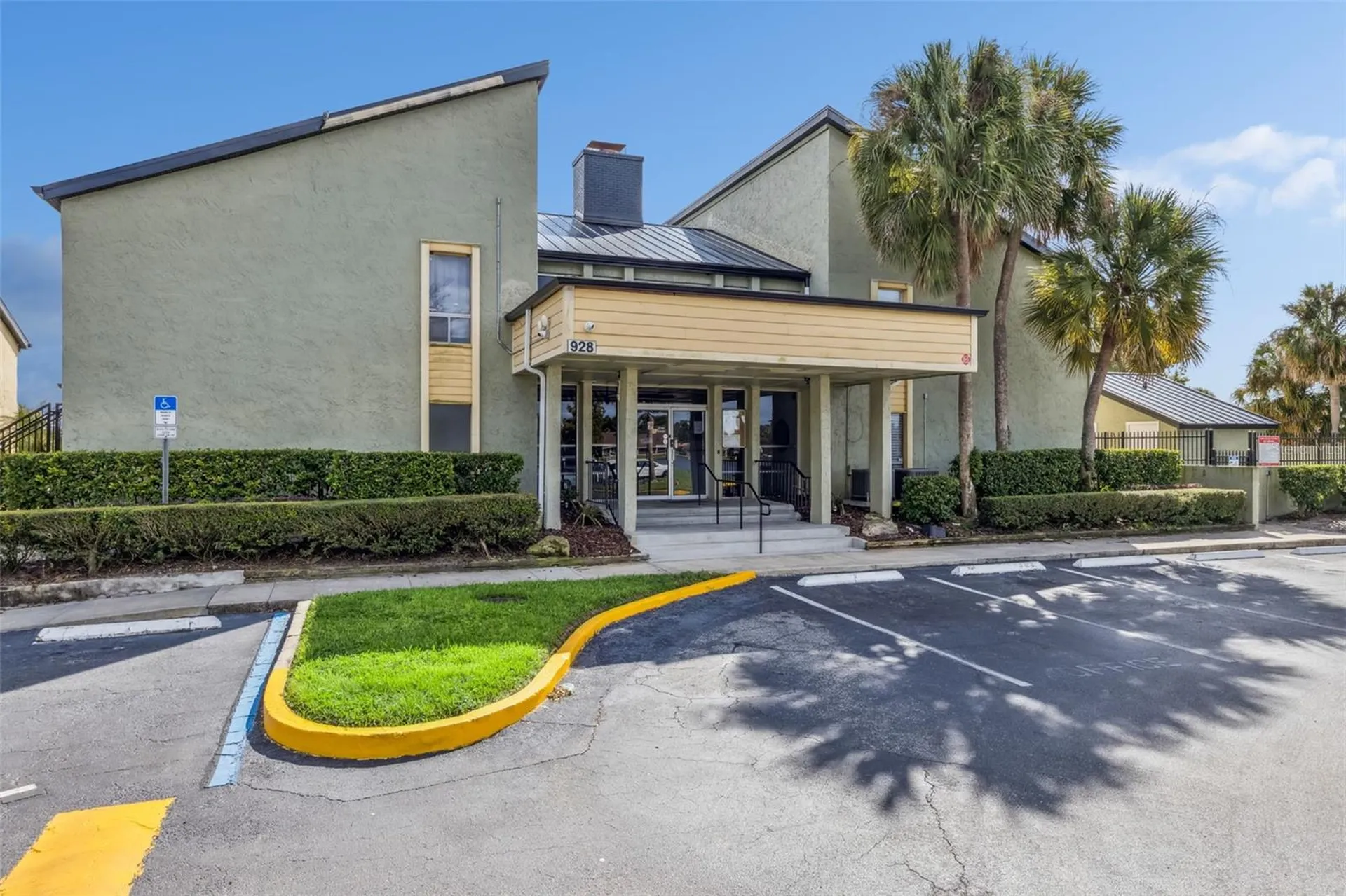 914 Lake Destiny Road Altamonte Springs FL 32714