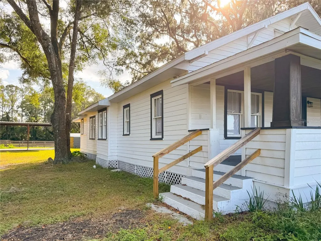 2520 NE 70th Street Ocala FL 34479