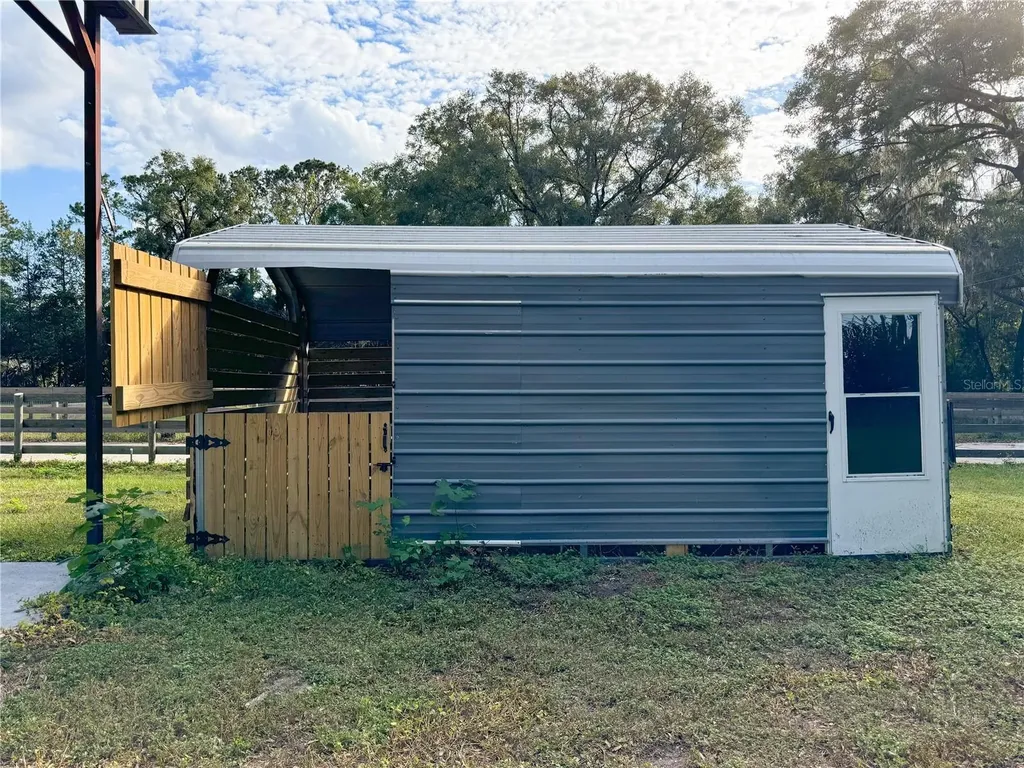 2520 NE 70th Street Ocala FL 34479