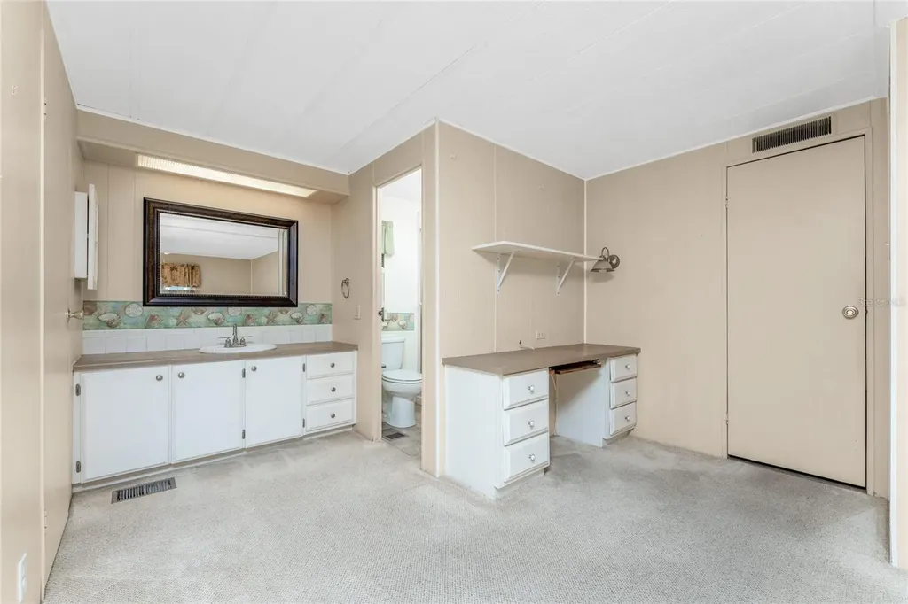 1240 Seagull Drive Englewood FL 34224