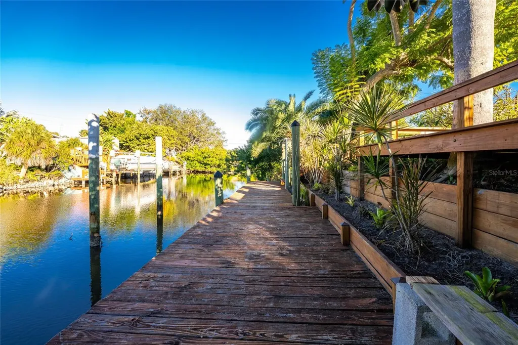 1240 Seagull Drive Englewood FL 34224