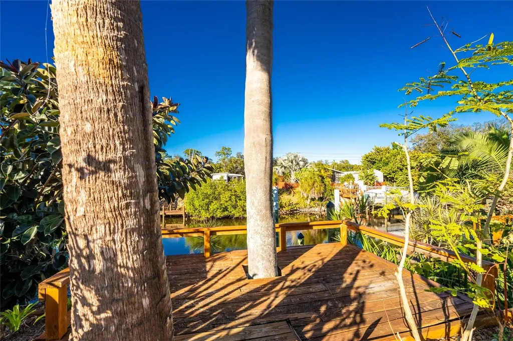 1240 Seagull Drive Englewood FL 34224