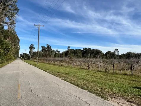 18250 Ravenswood Road Altoona FL 32702