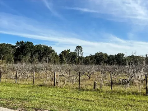 18250 Ravenswood Road Altoona FL 32702