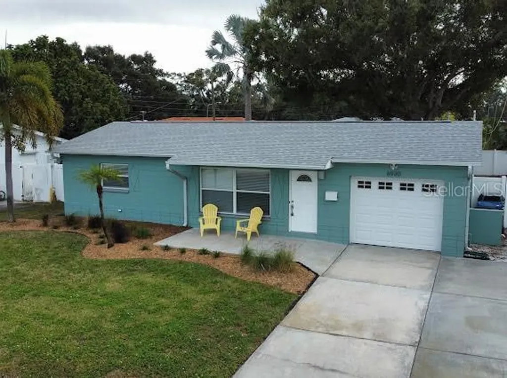 6930 30th Avenue N St Petersburg FL 33710