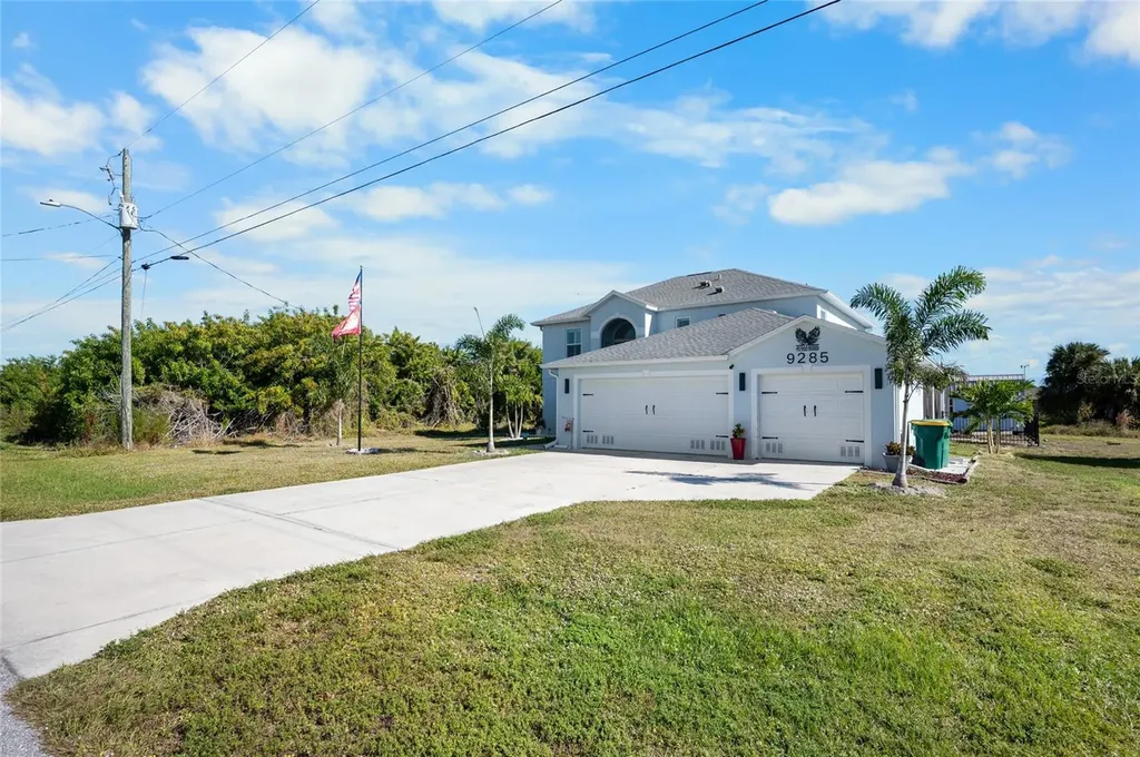9285 Galaxie Circle Port Charlotte FL 33981