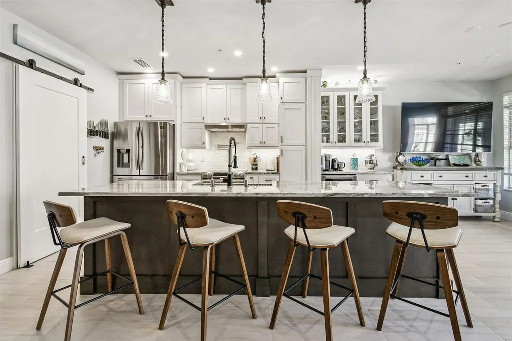 6331 Sunset Bay Circle Apollo Beach FL 33572