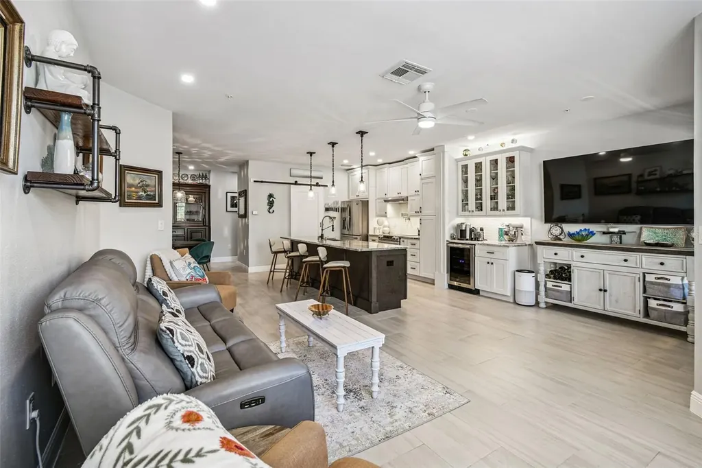 6331 Sunset Bay Circle Apollo Beach FL 33572