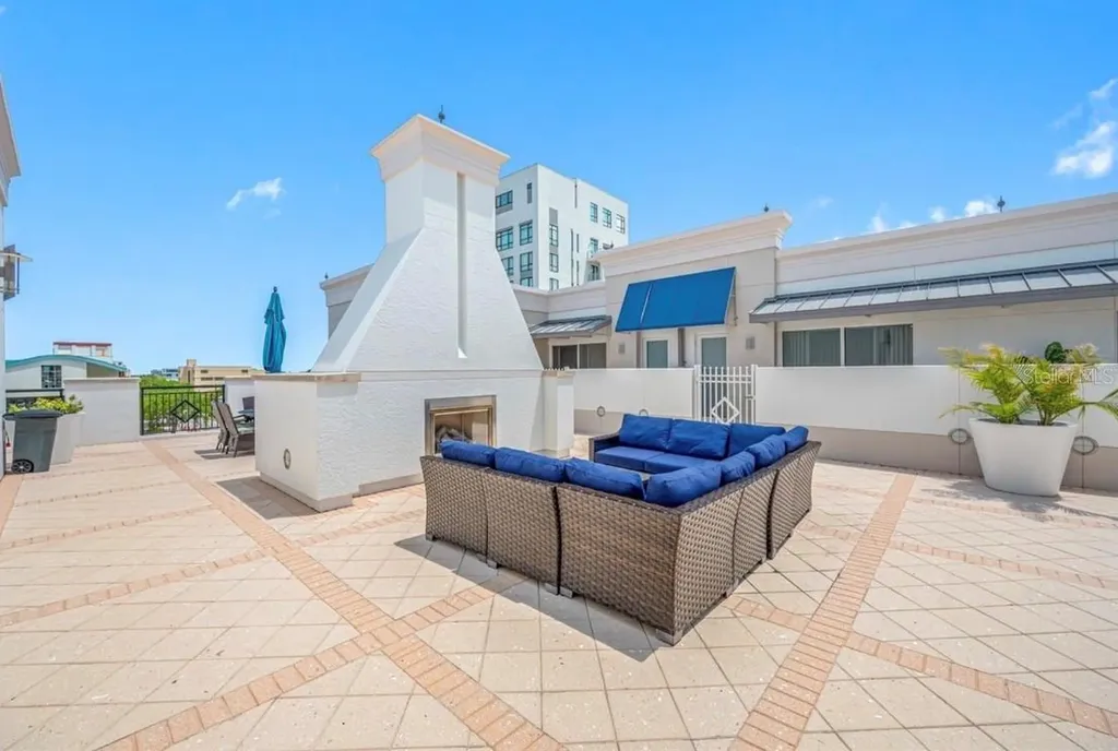 331 Cleveland Street Clearwater FL 33755