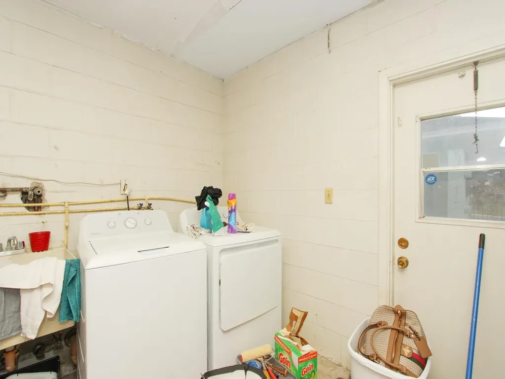 4173 Signal Hill Road Orlando FL 32808
