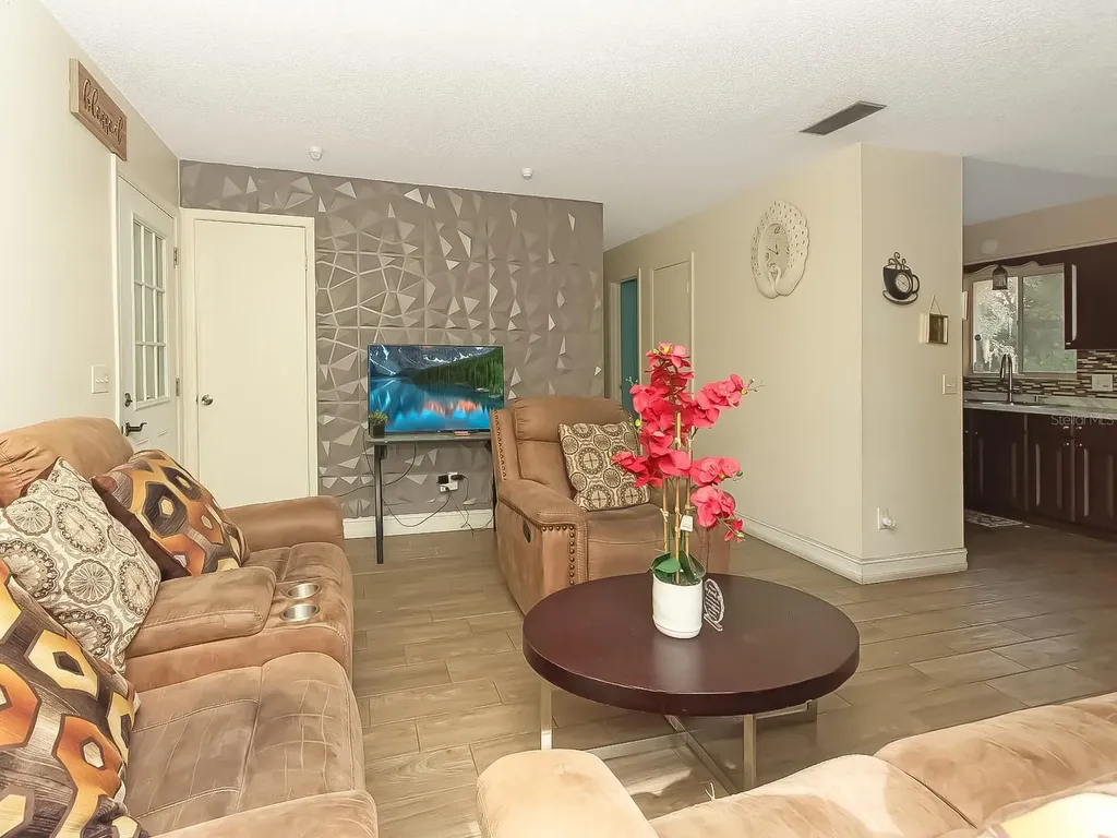 4173 Signal Hill Road Orlando FL 32808