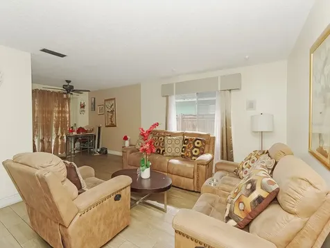 4173 Signal Hill Road Orlando FL 32808