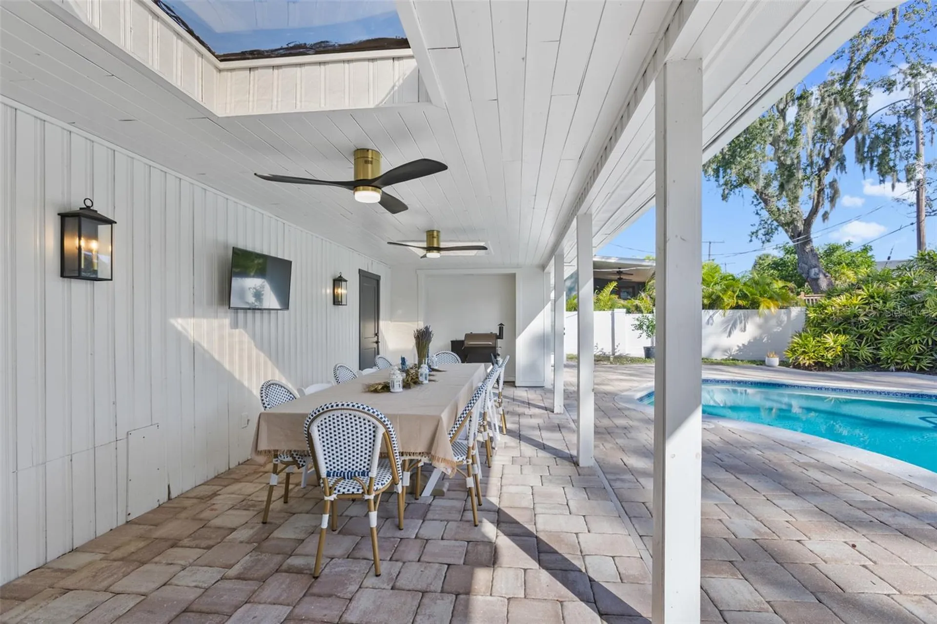 2618 S Bryant Circle Tampa FL 33629