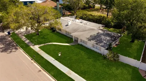 2618 S Bryant Circle Tampa FL 33629