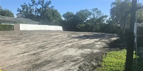 746 31st Avenue NE St Petersburg FL 33704