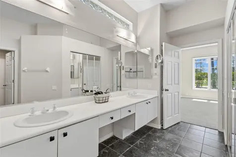 8706 53rd Terrace E Bradenton FL 34211